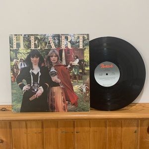 Heart. Little Queen. Vinyl Record
Original record 1977.